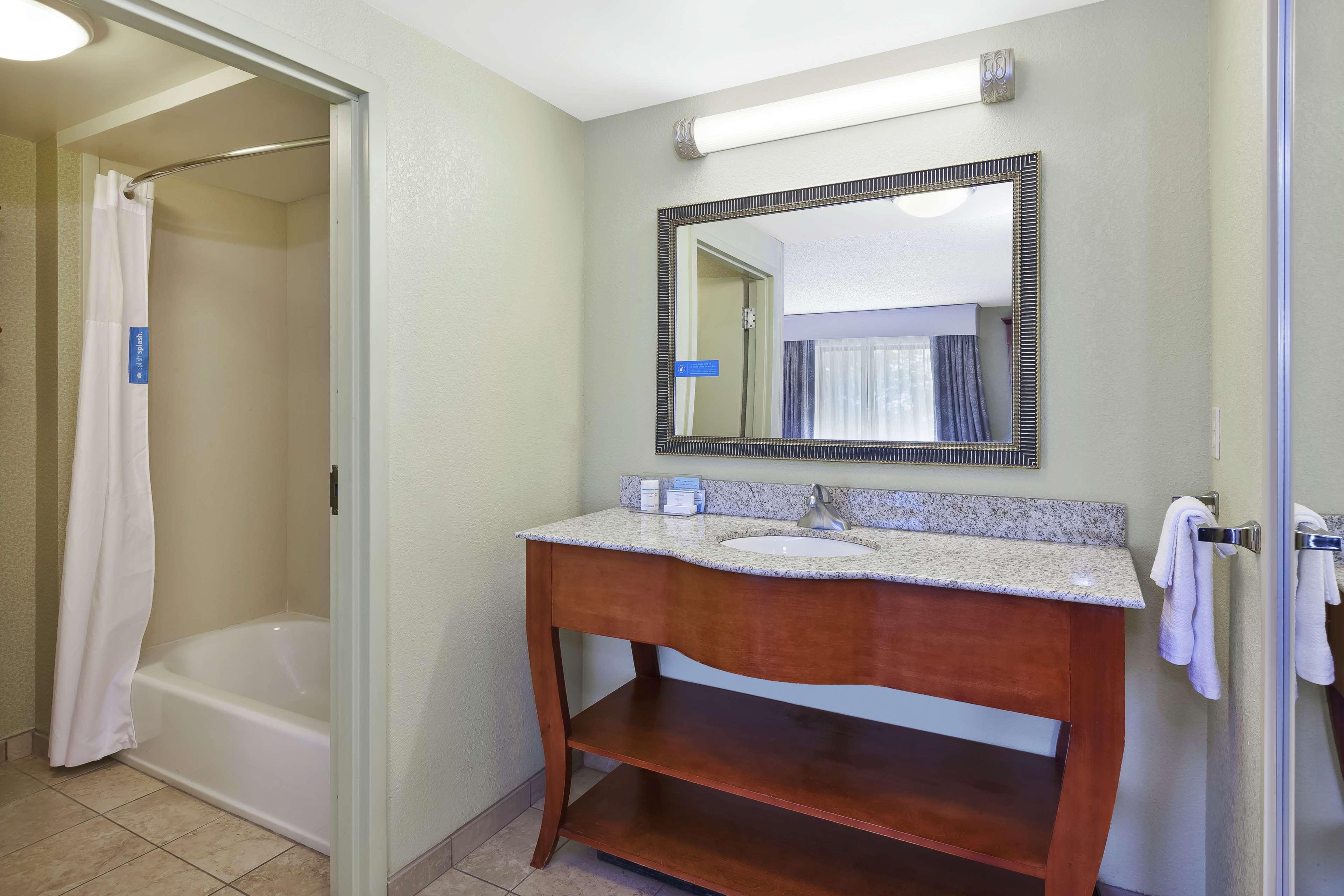 Hampton Inn & Suites Grand Rapids-Airport 28Th St Cascade Exteriör bild