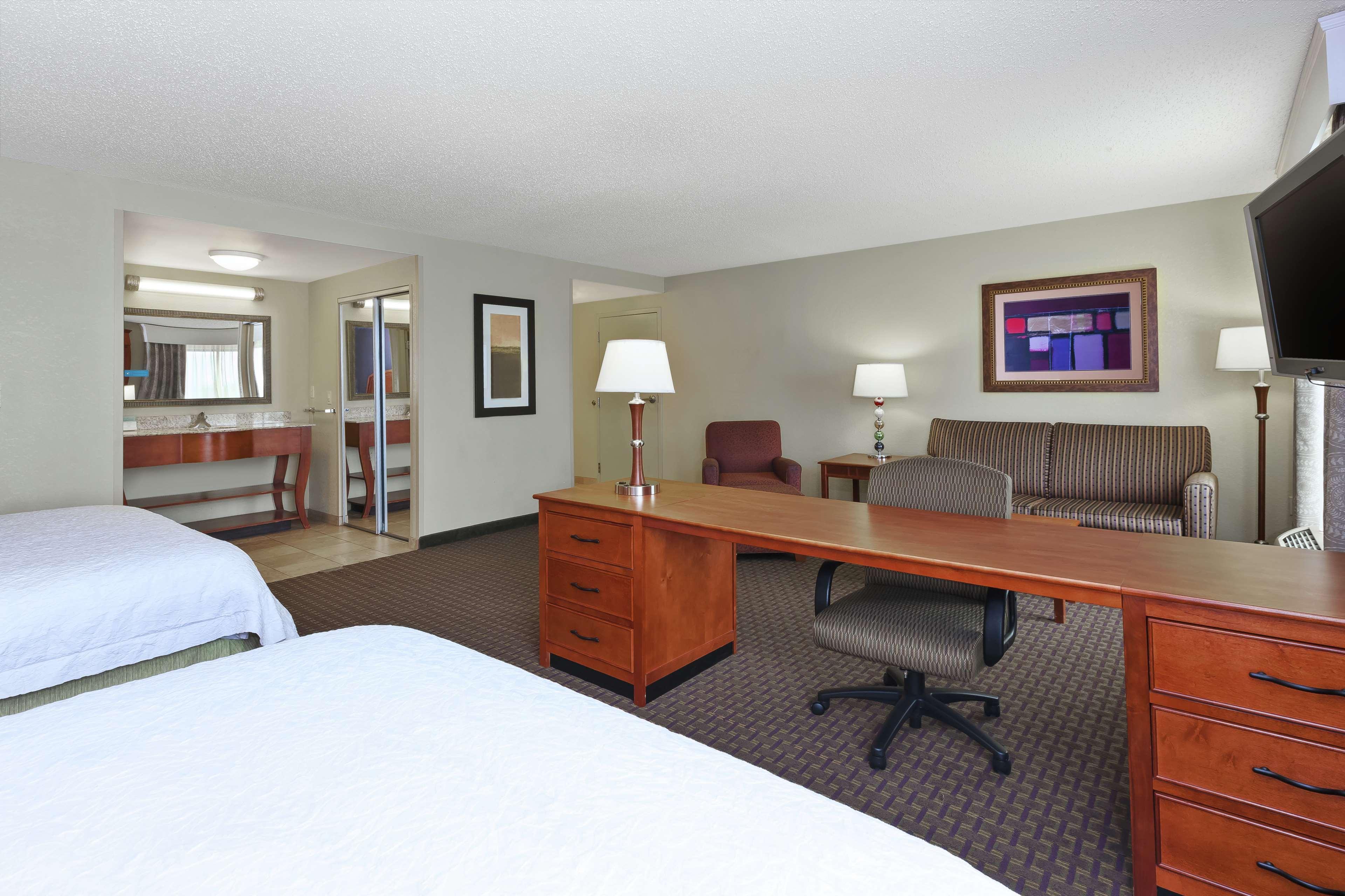 Hampton Inn & Suites Grand Rapids-Airport 28Th St Cascade Exteriör bild