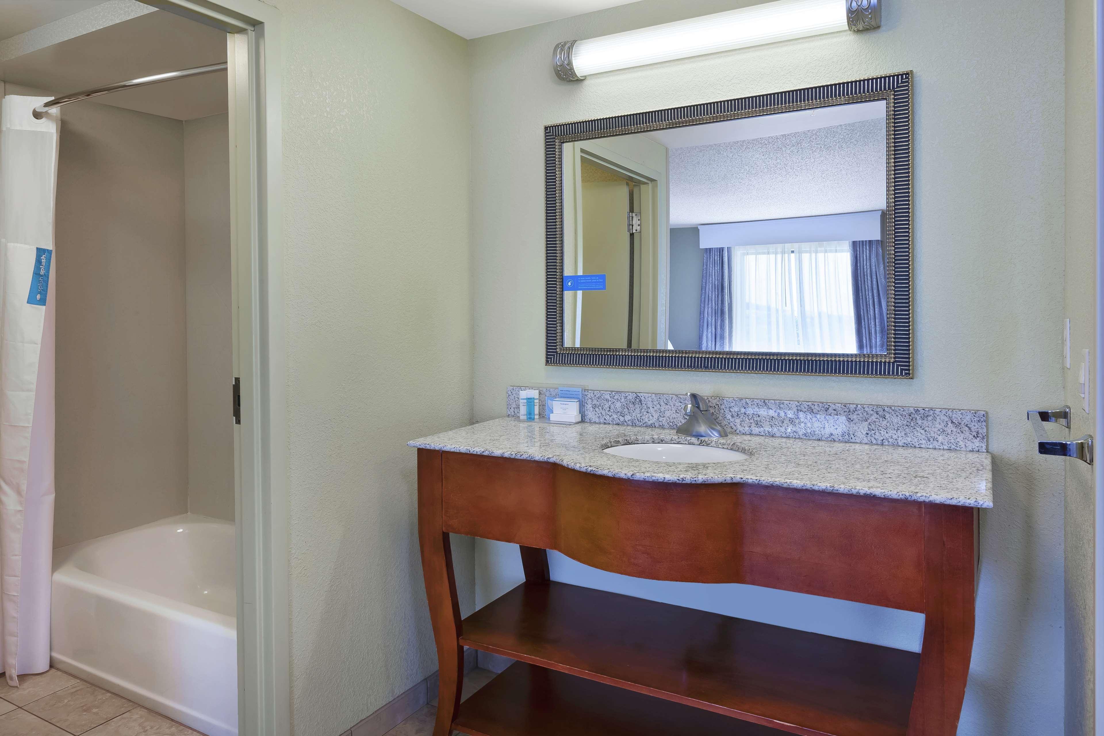 Hampton Inn & Suites Grand Rapids-Airport 28Th St Cascade Exteriör bild